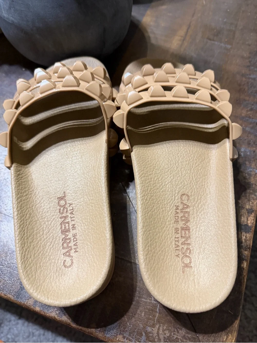 NWOT Carmen Sol Made in Italy Studded Triple Strap Slide Sandals Size 38